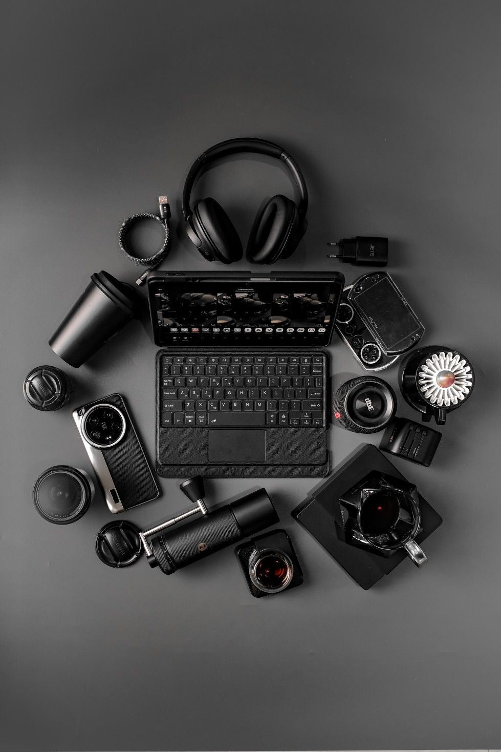 גאדג’טים וטכנולוגיה